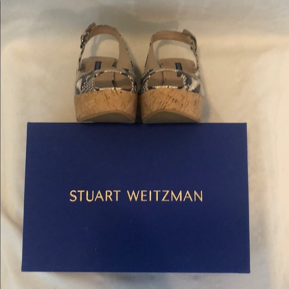 Stuart Weitzman Sz 6.5 in Snake print Wedge - Picture 9 of 12